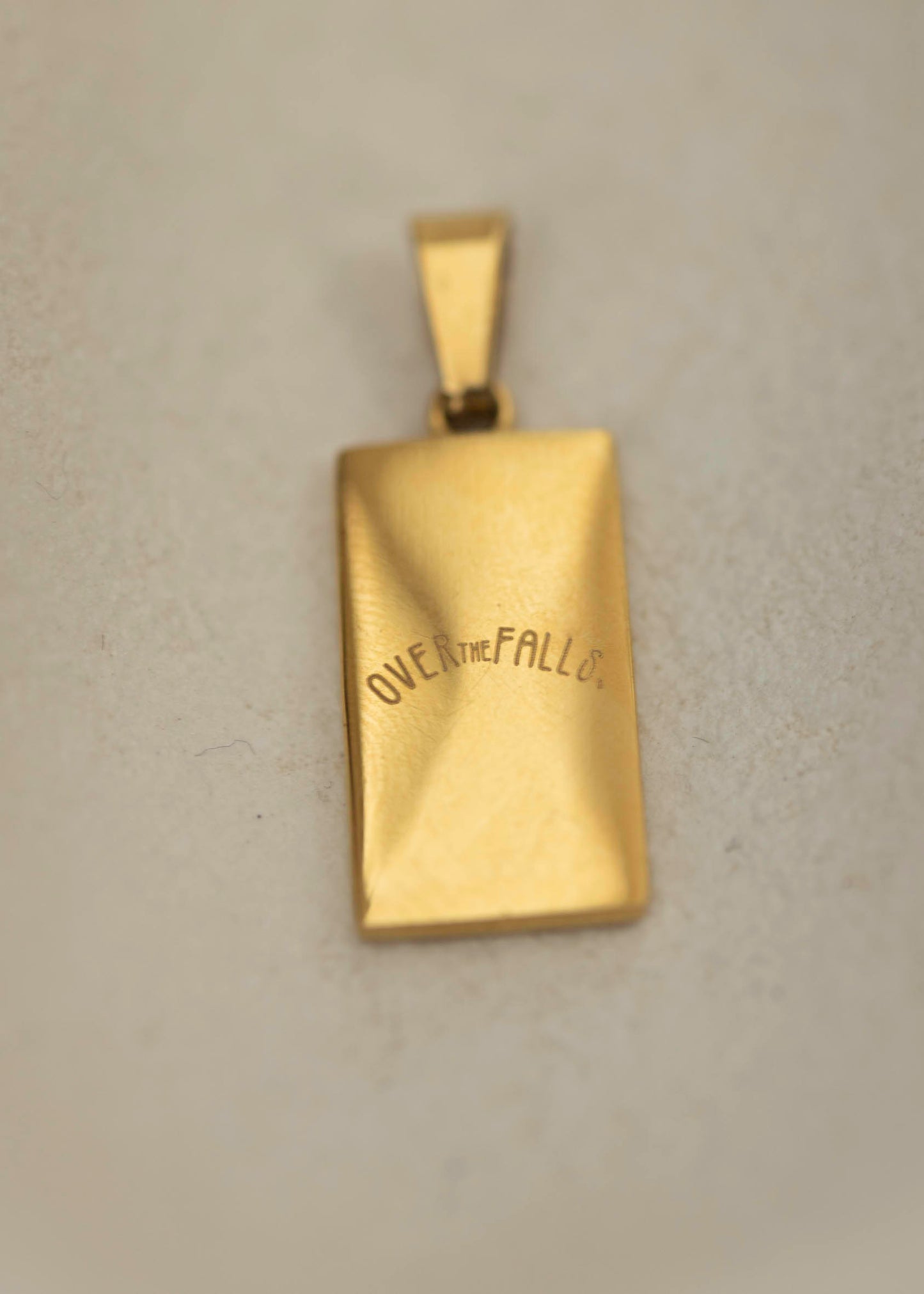 Saltare Pendant (Gold)